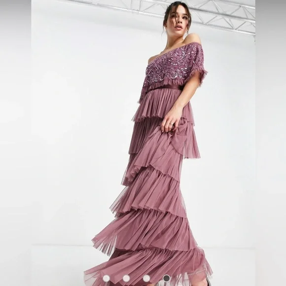 ASOS “OUT OF STUCK” gorgeous maxi dress - Picture 2 of 4